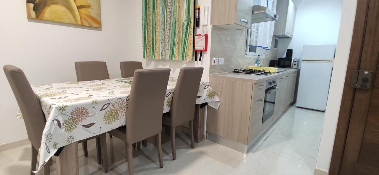 One Bed Room Apartment With Terrace Marsaskala Eksteriør billede